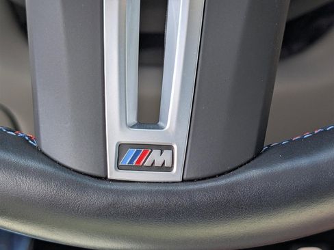 Used 2023 BMW X7 M60i image 29