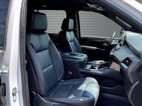 Used 2024 Chevrolet Tahoe RST w/ Luxury Package AWD/4WD image 21