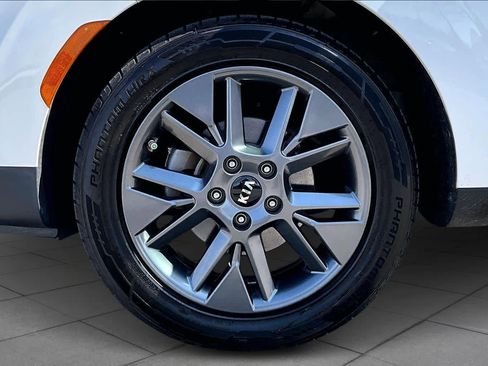 Used 2021 Kia Soul S image 10