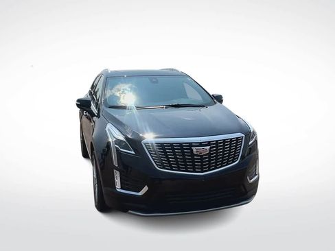 Used 2023 Cadillac XT5 Premium Luxury image 3
