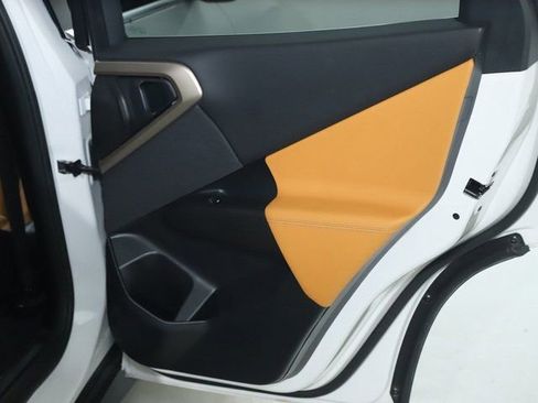 Certified 2025 BMW X3 xDrive30i w/ Convenience Package image 32