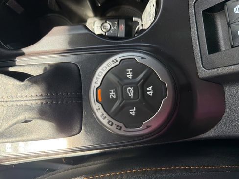 Used 2024 Ford Bronco Badlands AWD/4WD image 30