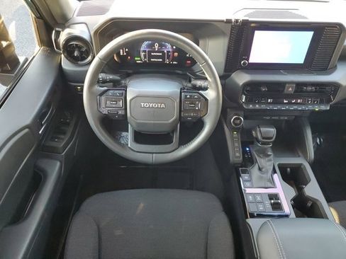 Used 2025 Toyota Land Cruiser image 8