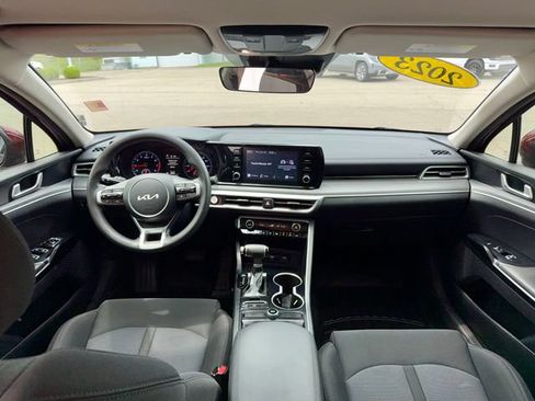 Used 2023 Kia K5 LXS FWD image 14