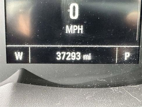 Certified 2022 Chevrolet Trax LT w/ Sport Edition image 33