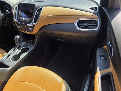 Used 2019 Chevrolet Equinox Premier FWD image 15