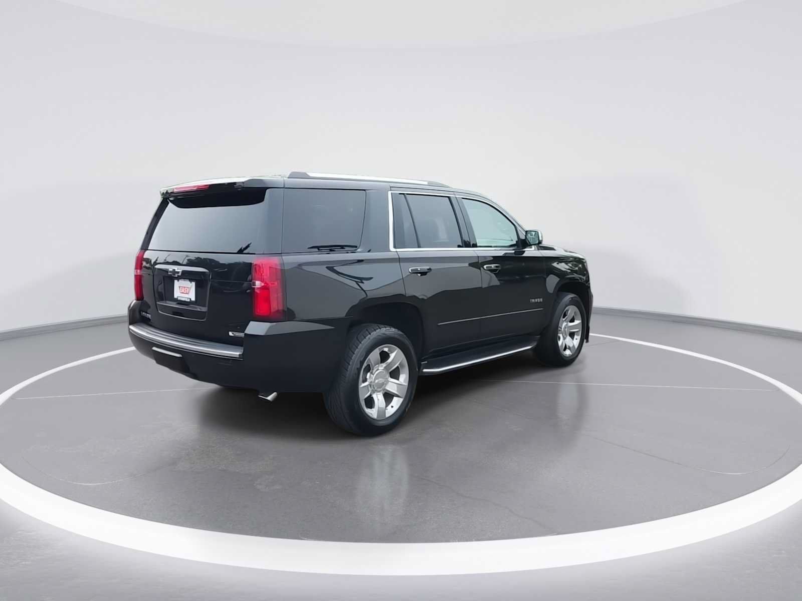 Used 2017 Chevrolet Tahoe Premier AWD/4WD image 8