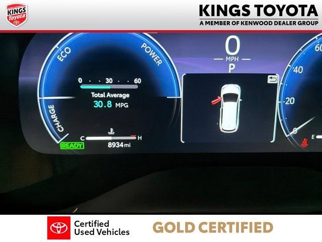 Used 2025 Toyota Sienna XSE AWD/4WD image 25