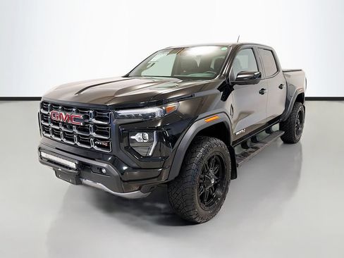 Used 2024 GMC Canyon AT4 w/ Technology Package AWD/4WD image 5