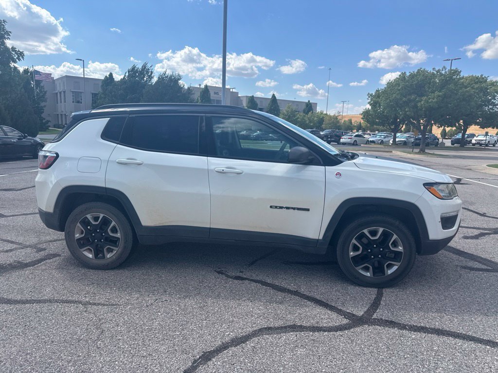 Used 2018 Jeep Compass Trailhawk AWD/4WD image 4