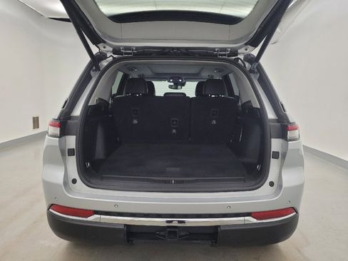 Used 2022 Jeep Grand Cherokee Limited 4xe image 29