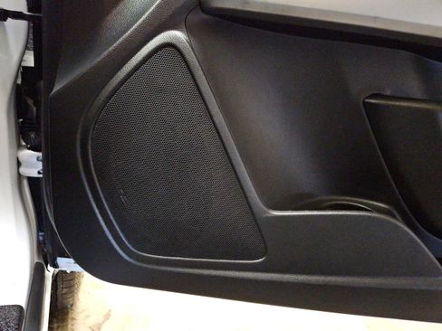 Used 2021 Chevrolet Colorado LT w/ Fleet Safety Package image 61