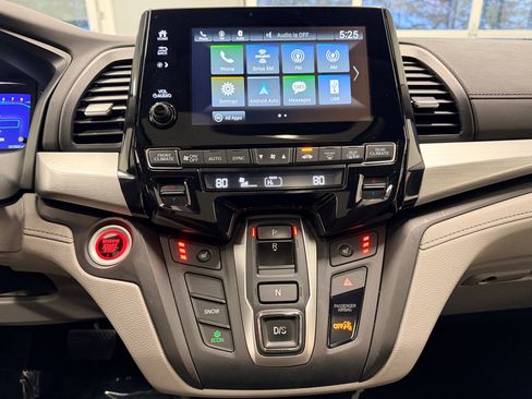 Used 2018 Honda Odyssey EX-L image 38