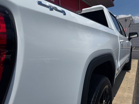 Used 2024 GMC Sierra 1500 Elevation AWD/4WD image 6