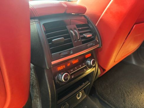 Used 2015 BMW X6 M image 33