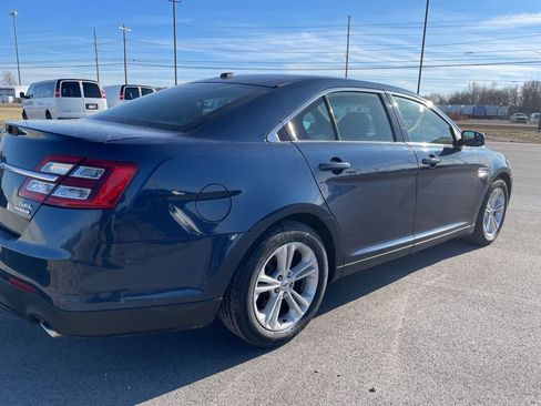 Used 2016 Ford Taurus SEL w/ Equipment Group 201A image 7