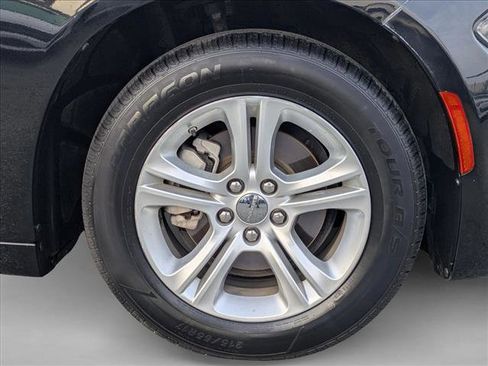 Used 2023 Dodge Charger SXT image 23