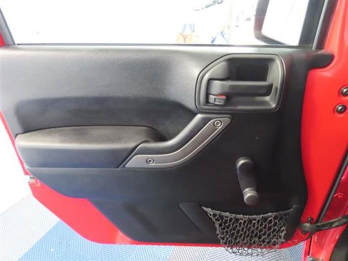 Used 2015 Jeep Wrangler Sport AWD/4WD image 14