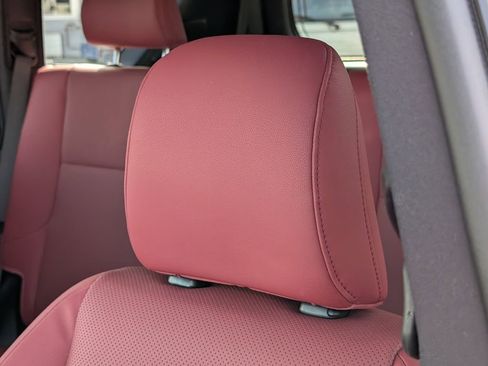 Used 2023 Lexus GX 460 Premium image 13