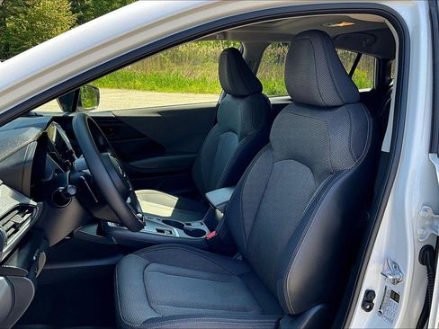 Used 2024 Subaru Crosstrek 2.0i Premium image 21