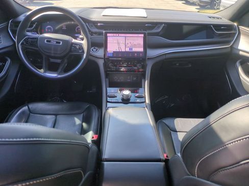 Used 2023 Jeep Grand Cherokee Overland image 17