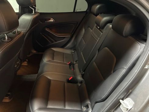Used 2016 Mercedes-Benz GLA 250 image 25