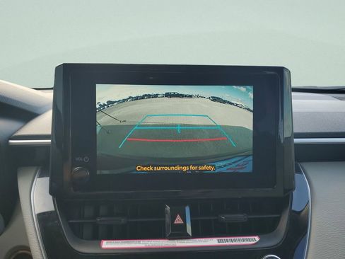 Certified 2023 Toyota Corolla Cross LE w/ Moonroof Package AWD/4WD image 18