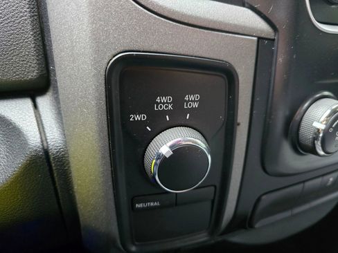 Used 2013 RAM 1500 Express image 26