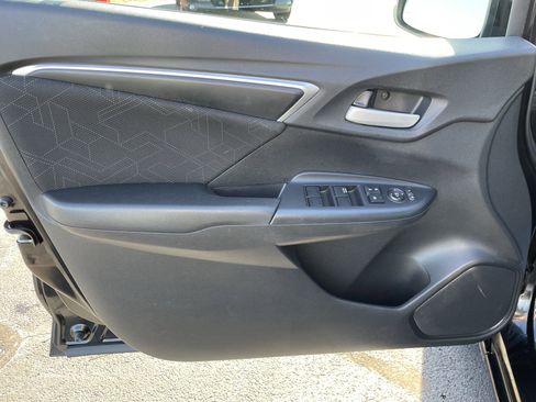 Used 2017 Honda Fit EX image 11