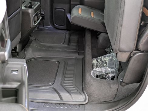 Used 2021 GMC Sierra 1500 AT4 w/ Driver Alert Package I image 12