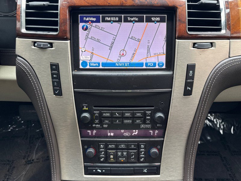 Used 2014 Cadillac Escalade ESV Platinum AWD/4WD image 22