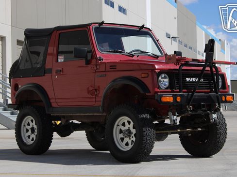 Used 1987 Suzuki Samurai 4WD Soft Top image 4