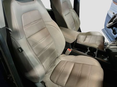 Used 2018 Honda CR-V Touring image 27