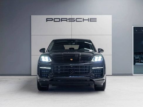 Certified 2026 Porsche Cayenne S AWD/4WD image 10
