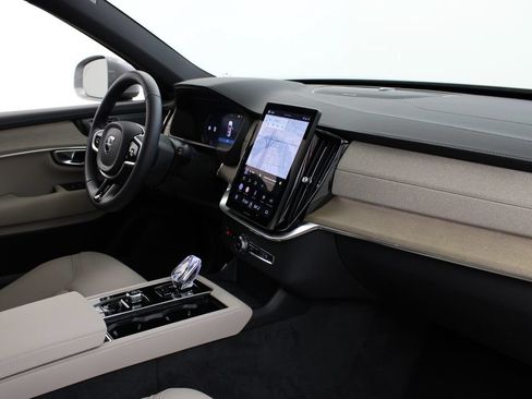 New 2026 Volvo XC90 B6 Plus w/ Protection Package Premier AWD/4WD image 26