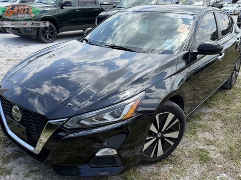 Used 2022 Nissan Altima 2.5 SV FWD image 1