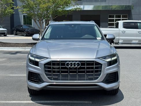 Used 2022 Audi Q8 Premium AWD/4WD image 2
