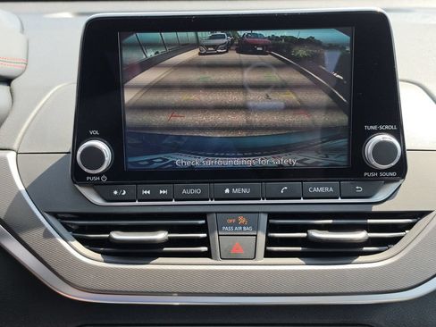 Certified 2025 Nissan Altima 2.5 SR FWD image 24
