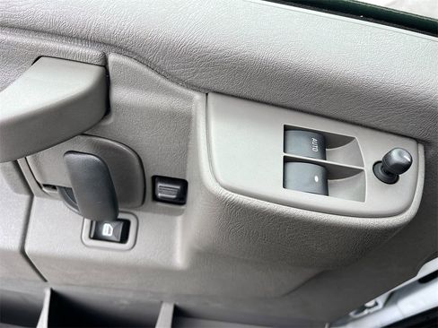 Used 2023 GMC Savana 2500 w/ Driver Convenience Package image 17