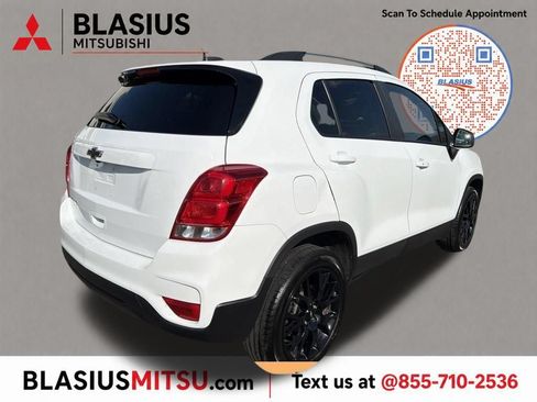 Used 2022 Chevrolet Trax LT w/ Sport Edition AWD/4WD image 10