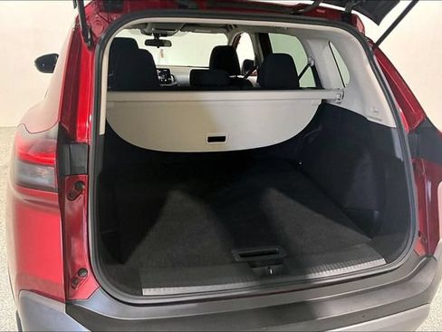 Used 2023 Nissan Rogue S AWD/4WD image 45