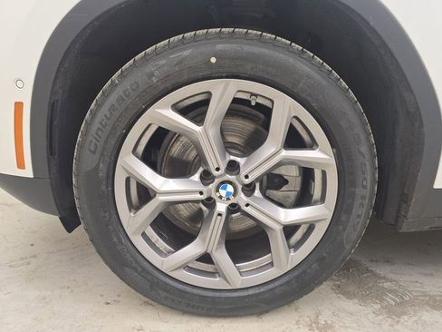 Certified 2024 BMW X3 xDrive30i w/ Premium Package image 11