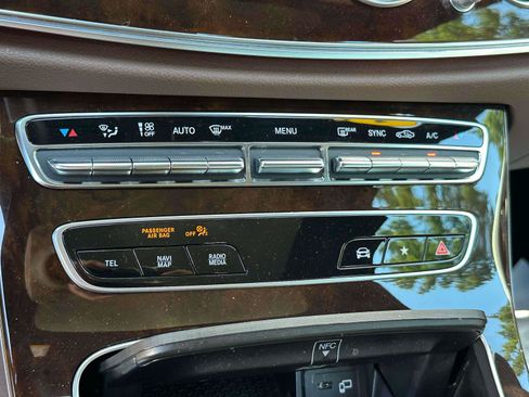 Certified 2022 Mercedes-Benz E 350 4MATIC Sedan image 26