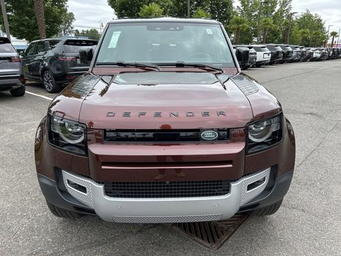 New 2025 Land Rover Defender 130 S image 9