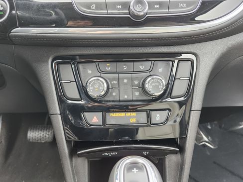 Used 2020 Buick Encore Essence image 31
