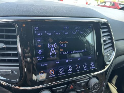 Used 2021 Jeep Grand Cherokee Laredo X RWD image 23
