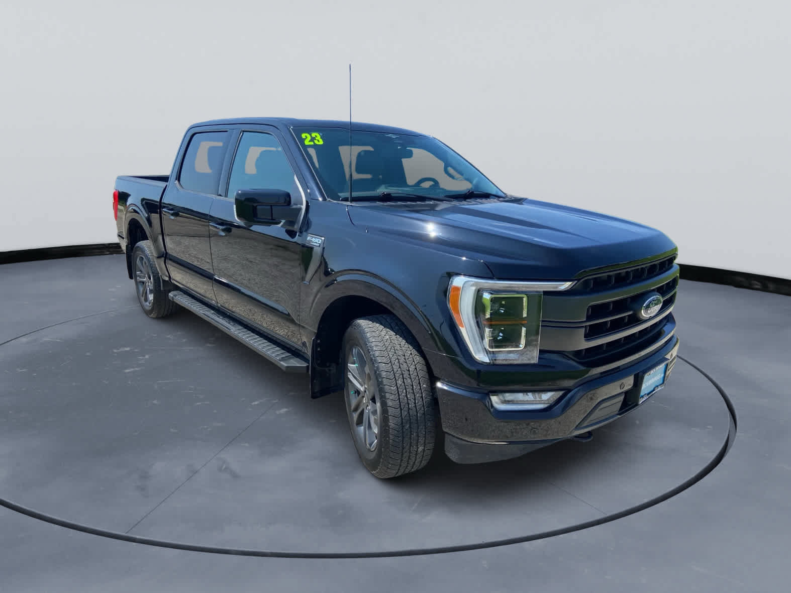 Used 2023 Ford F150 Lariat w/ Equipment Group 502A High AWD/4WD image 3