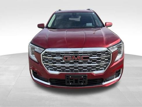 Certified 2024 GMC Terrain Denali w/ Denali Premium Package AWD/4WD image 8