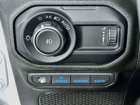 Used 2023 Jeep Wrangler Unlimited w/ Cold Weather Group AWD/4WD image 23