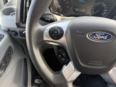 Used 2019 Ford Transit 350 XLT image 30